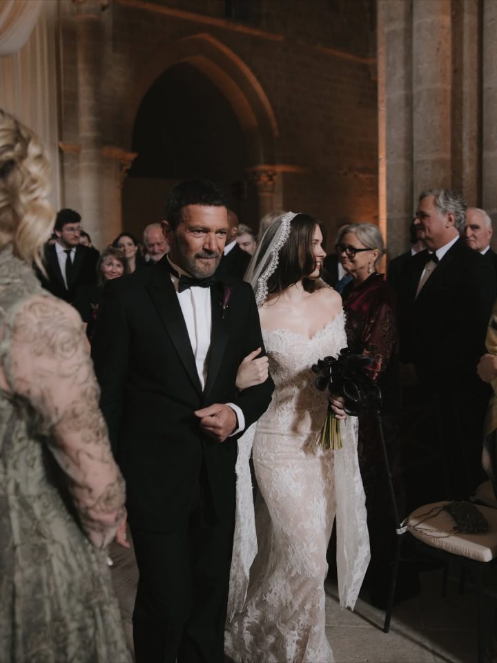 Дочь Антонио Бандераса Стелла Бандерас, вышла замуж за Алекса Грушински