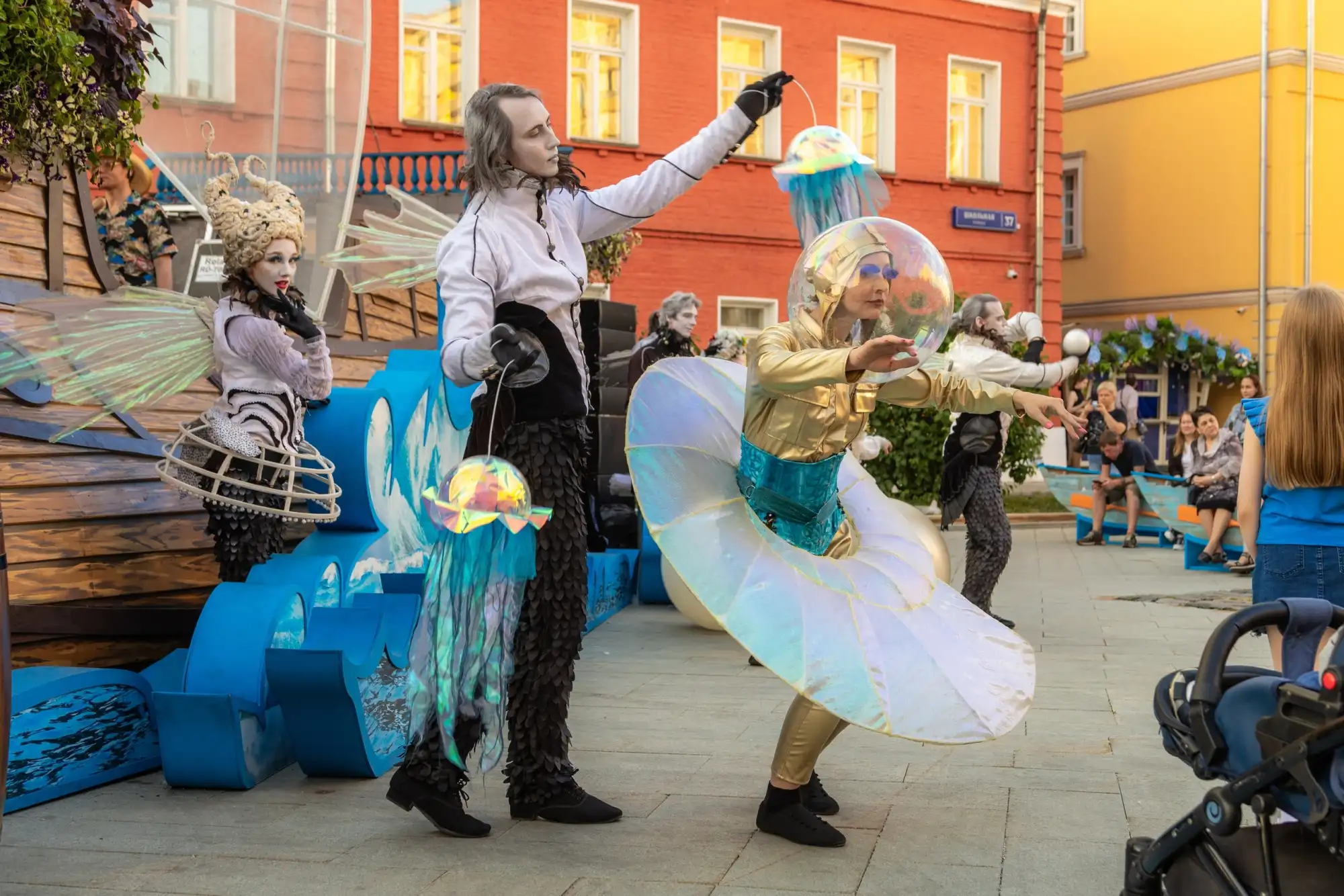 Работа LUMidea.show