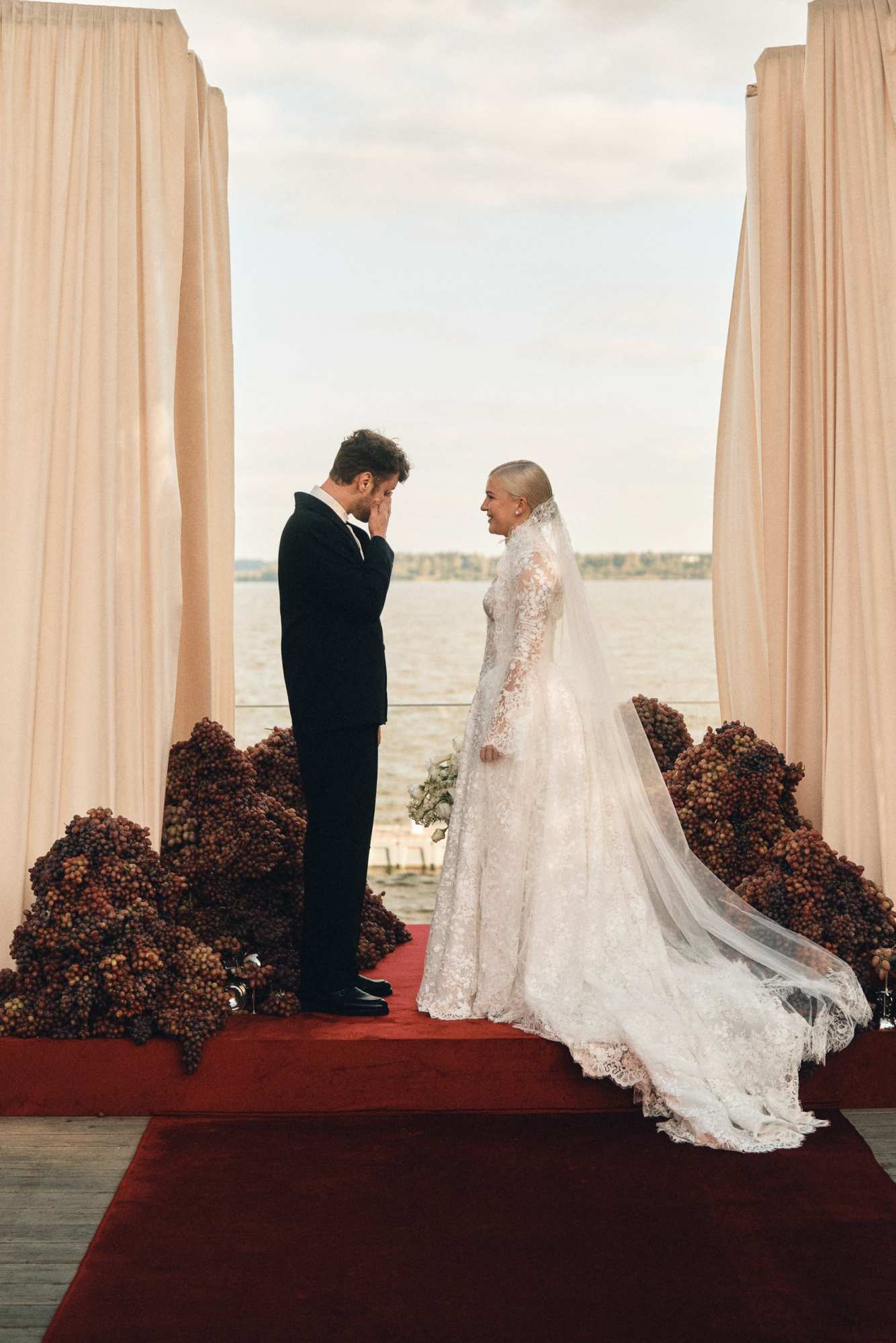 Работа THE SUN WEDDING