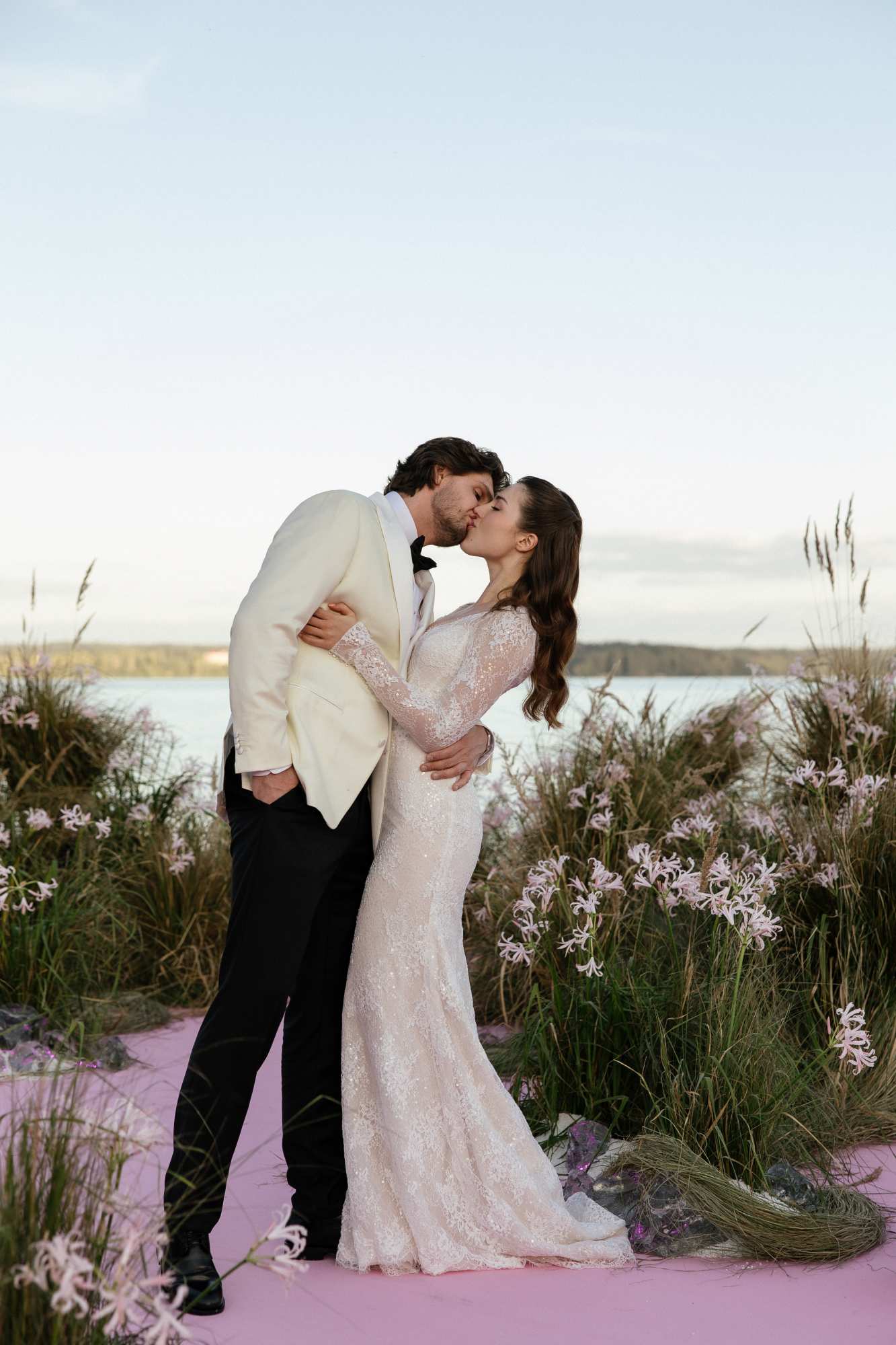 Работа THE SUN WEDDING