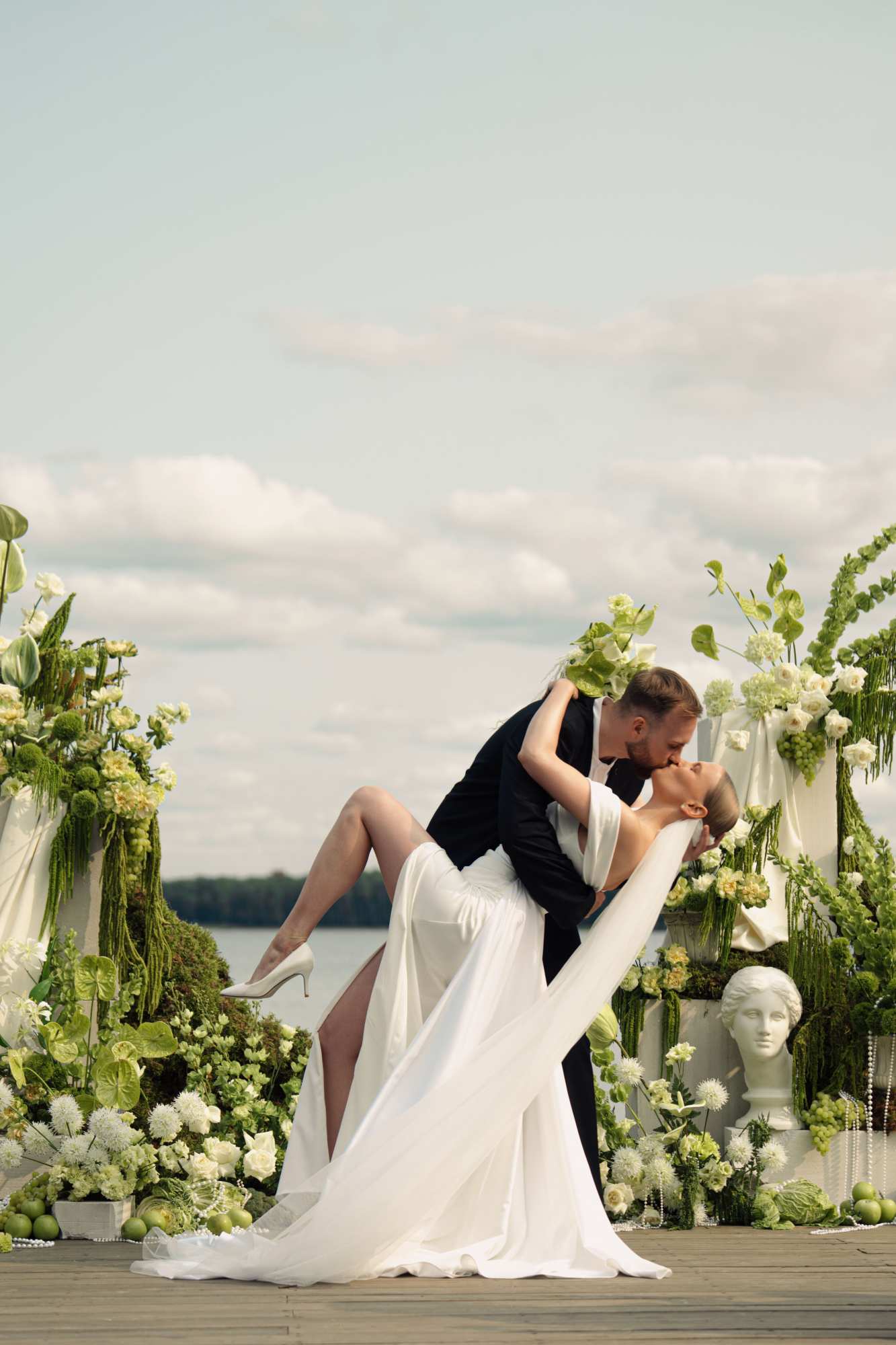 Работа THE SUN WEDDING