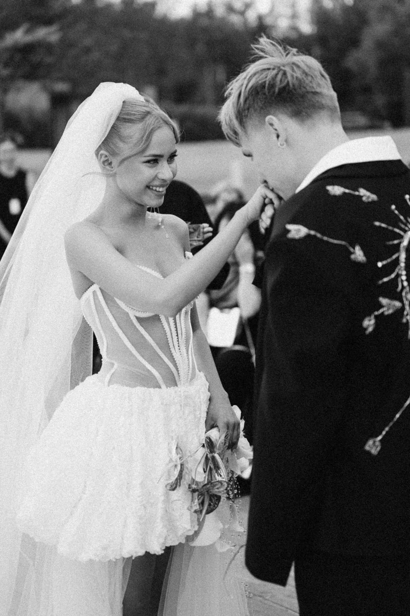 Работа THE SUN WEDDING